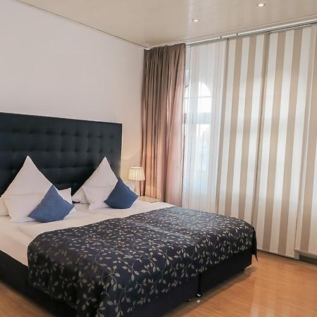 Hotel Service Apartments Am Prinzenplatz 캄프린트포르트 외부 사진